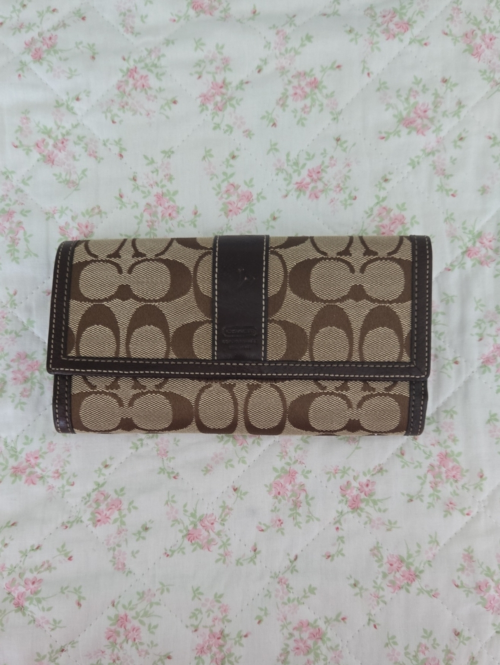 Coach billfold wallet